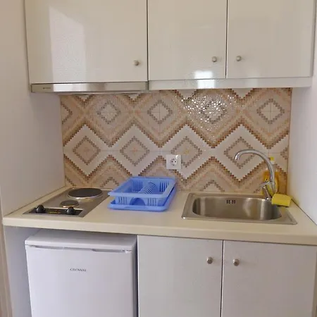 Ξενοδοχείο Agnadi 2*